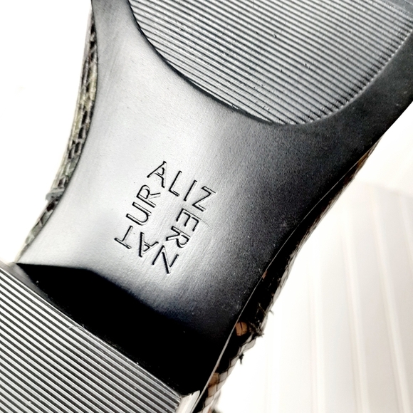 NEW Naturalizer Henry Booties E482 - Picture 12 of 13